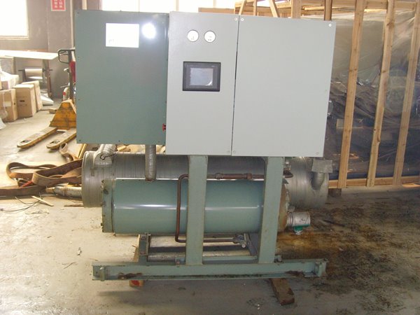 兴宾酒店中央空调不停机清洗方法介绍